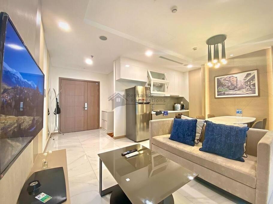 1 BR in Landmark 81 building #02