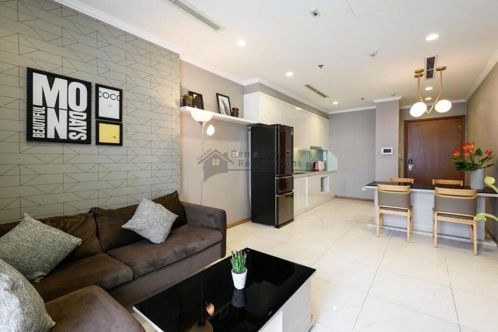 1 BR in vinhome central park #02