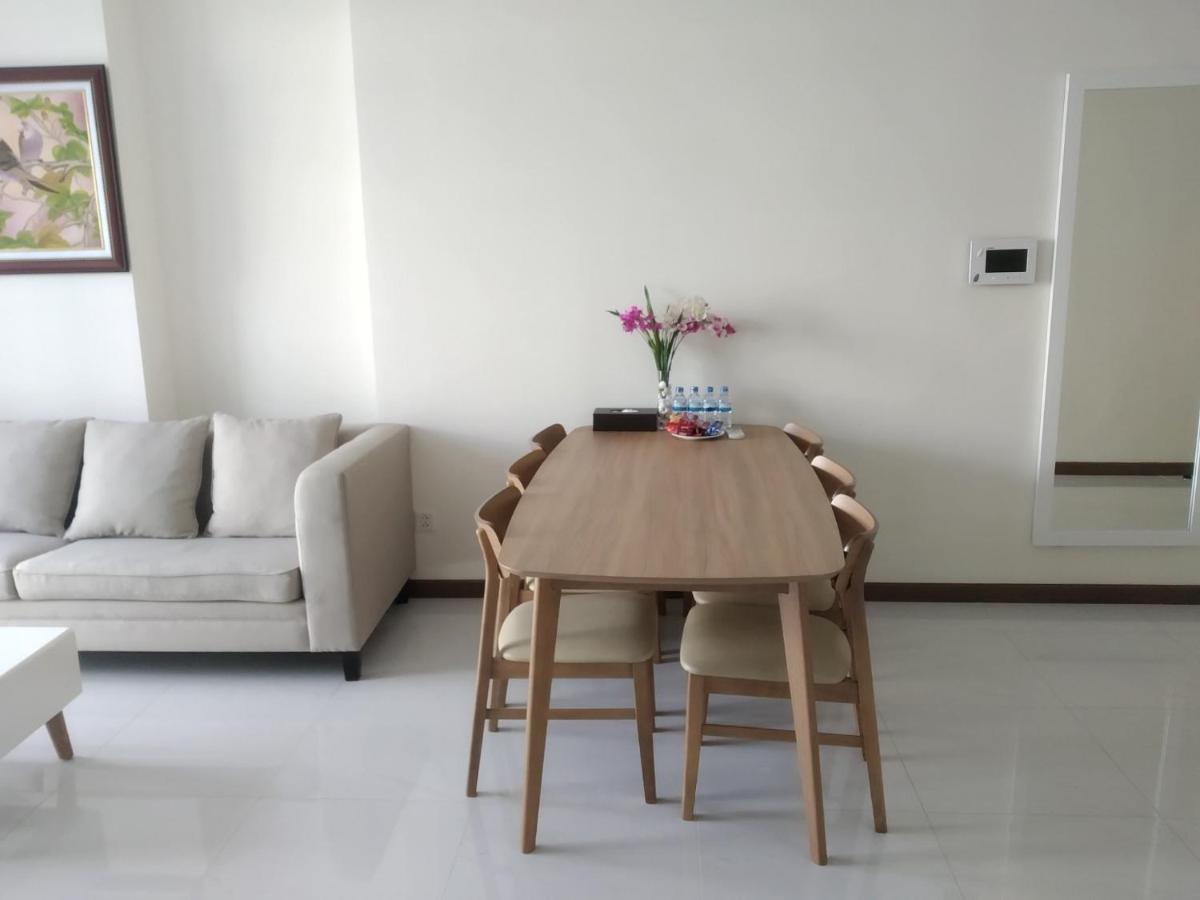 2BR 79M2 APART & FREE POOL - VINHOMES CENTRAL PARK