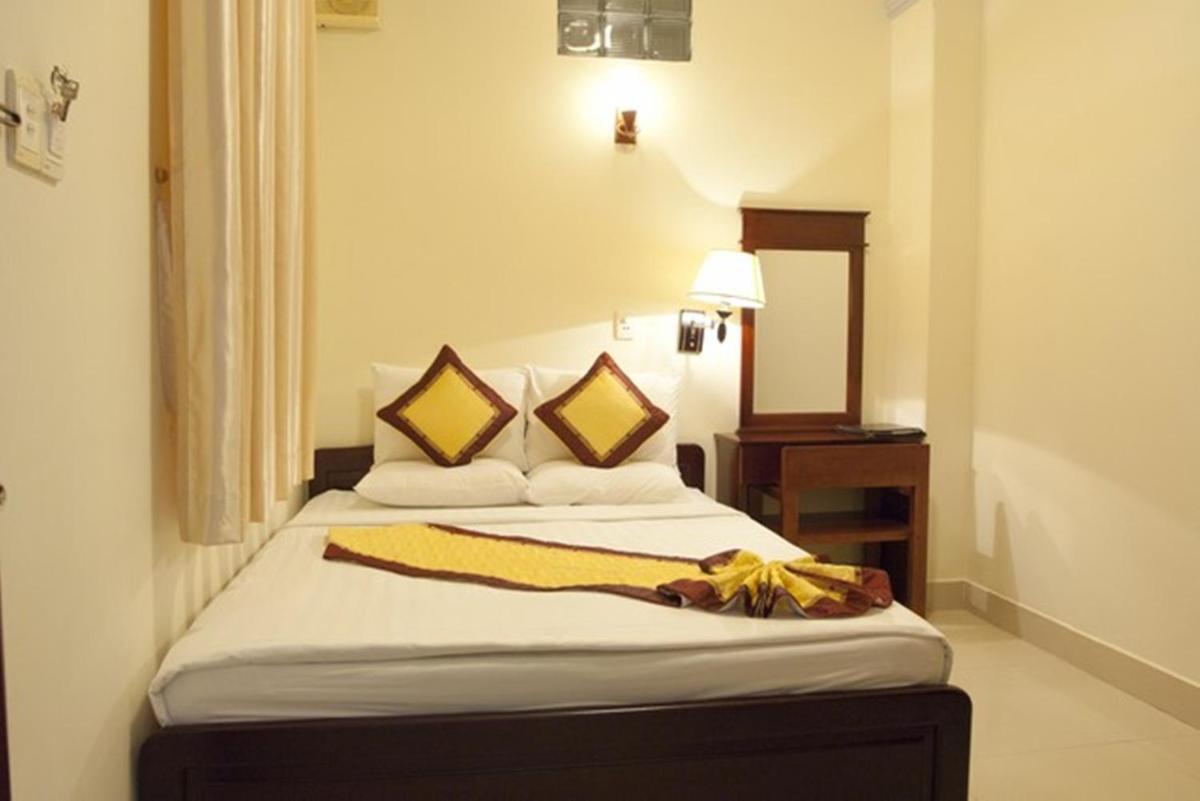 Valentine Luxury hotel - 31 Bui Vien Street