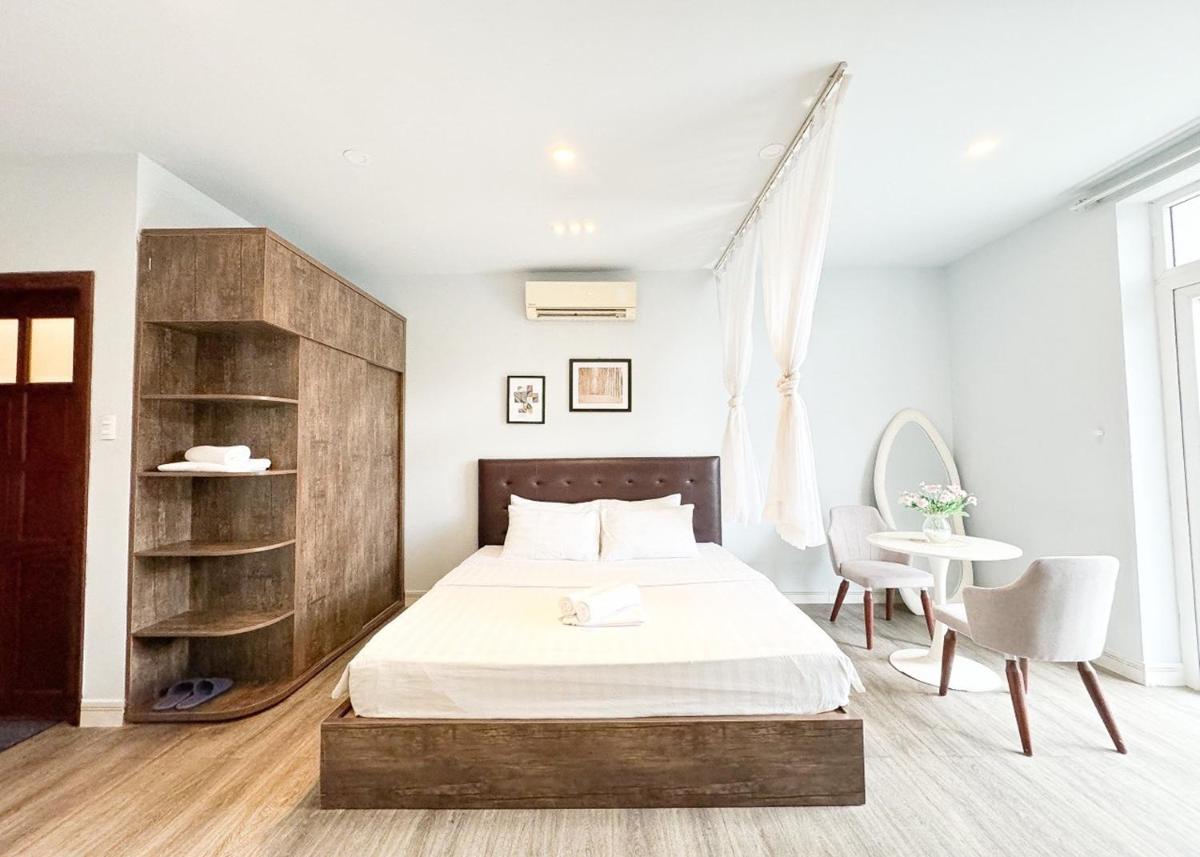 Eva Adam Hotel