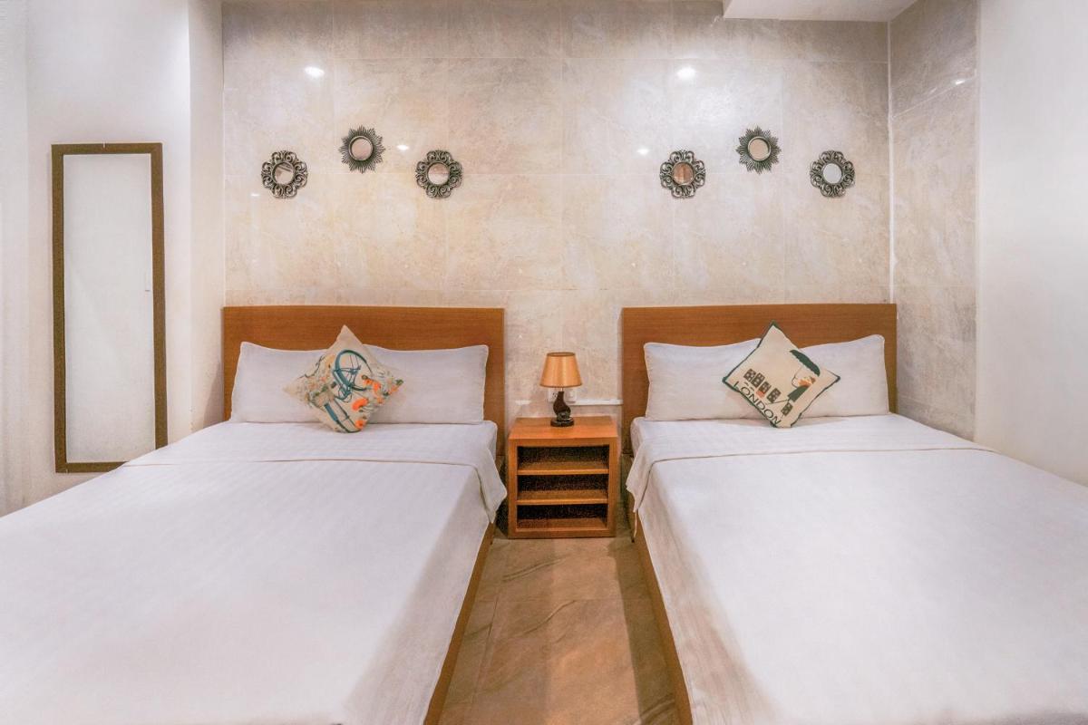 C'Lavie Hotel - Saigon Airport Hotel