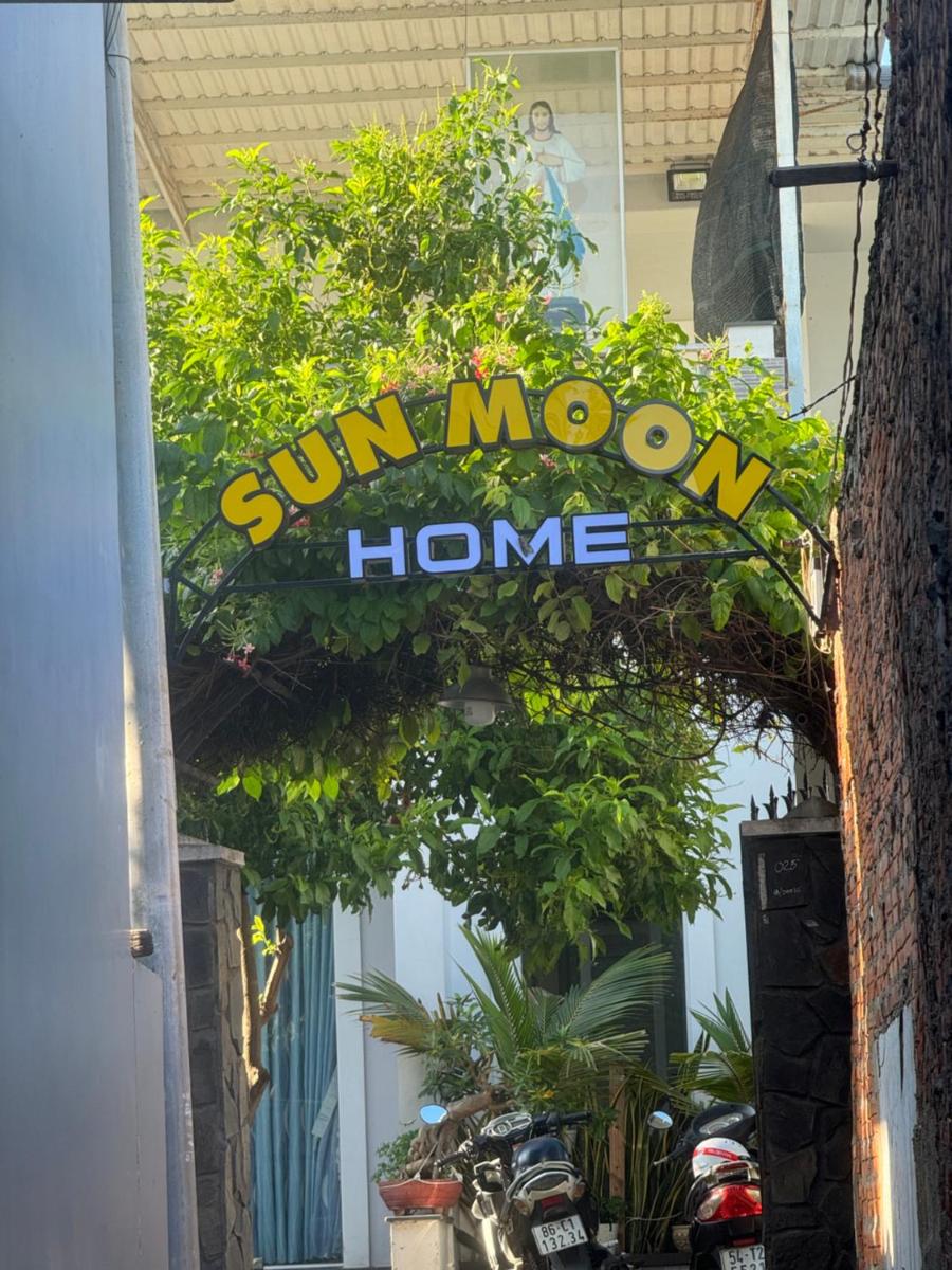Home Sun Moon - home 3