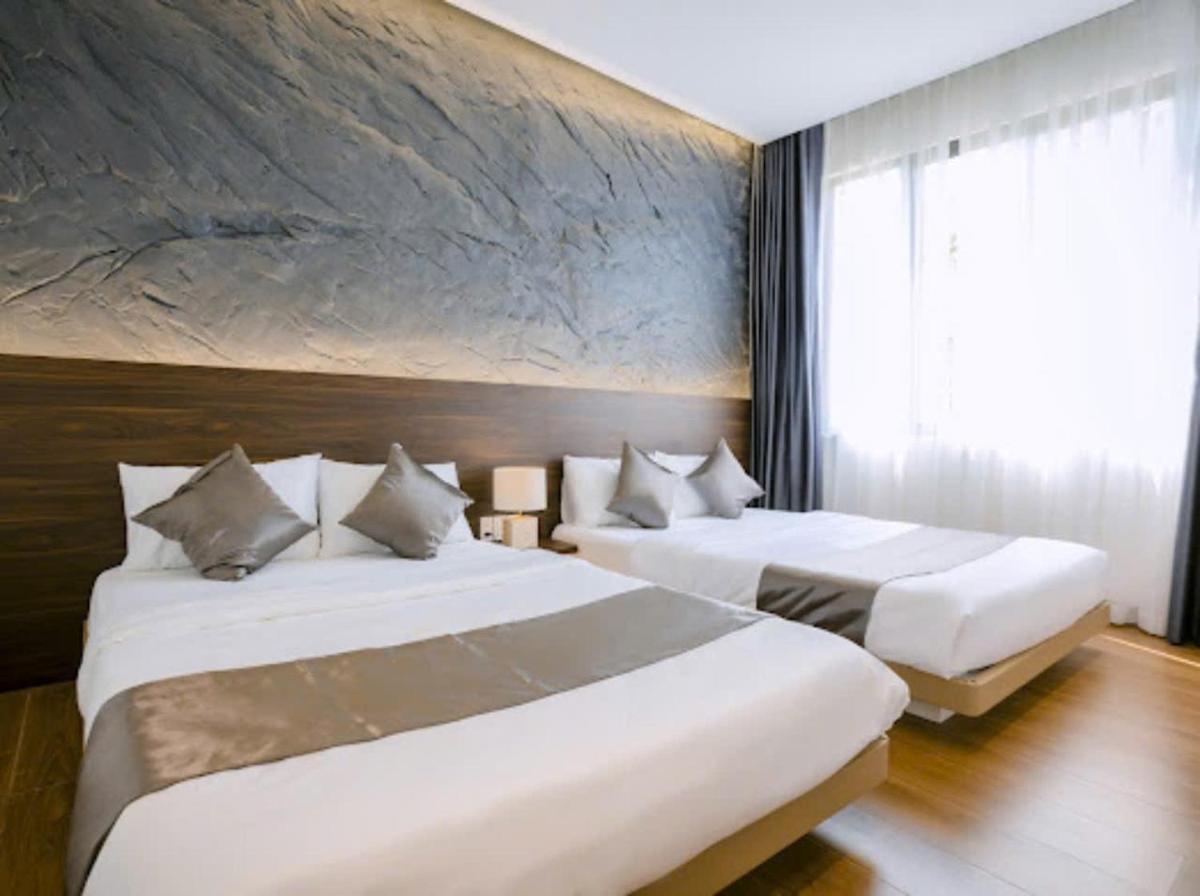 Lá Homestay Huế Royal Park