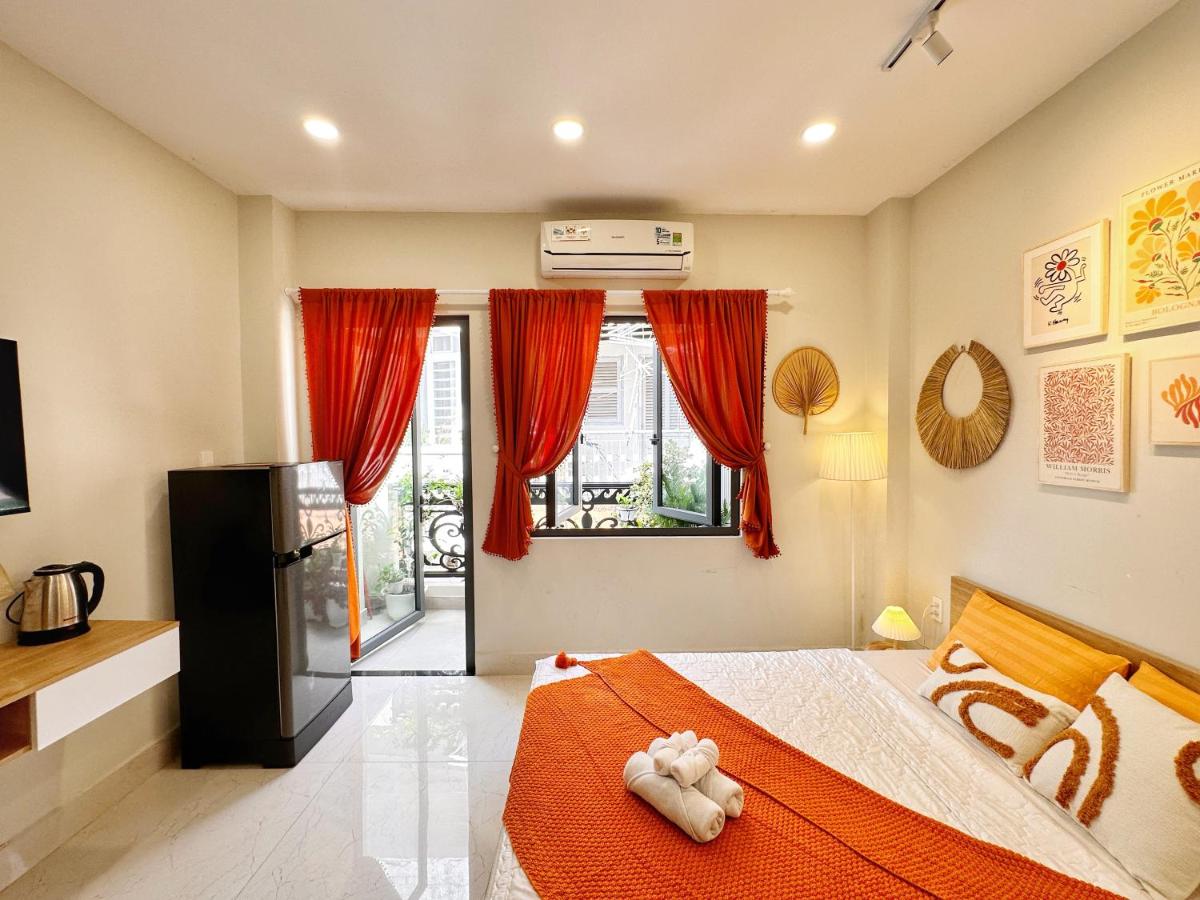 LalaHouse Spring Apartment - Saigon Center