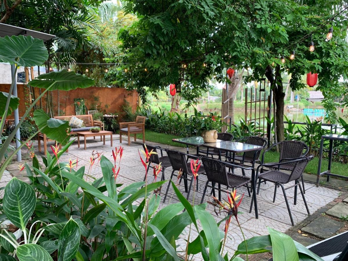 Laoxao Lakeview Garden