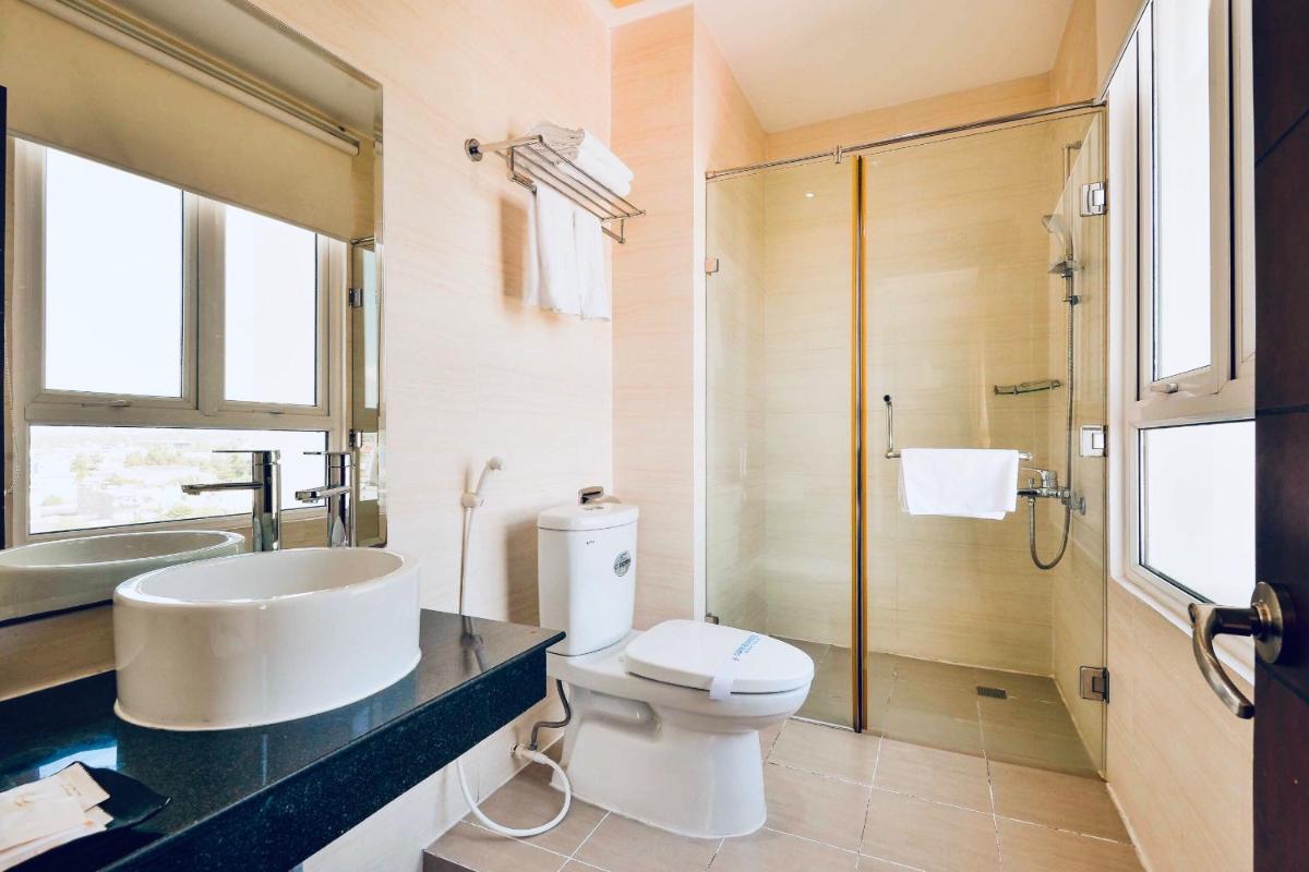 Happy Life Hotel District 7 Gần SECC