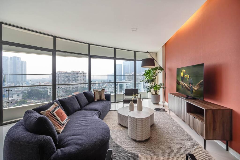 Luxurious 3-Bedroom Retreat in the Heart of Saigon