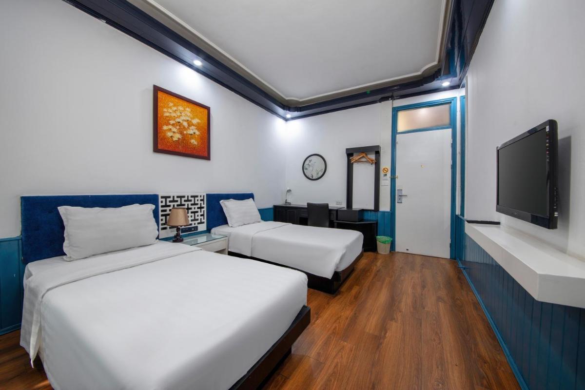 Diamond Nostalgia Hostel