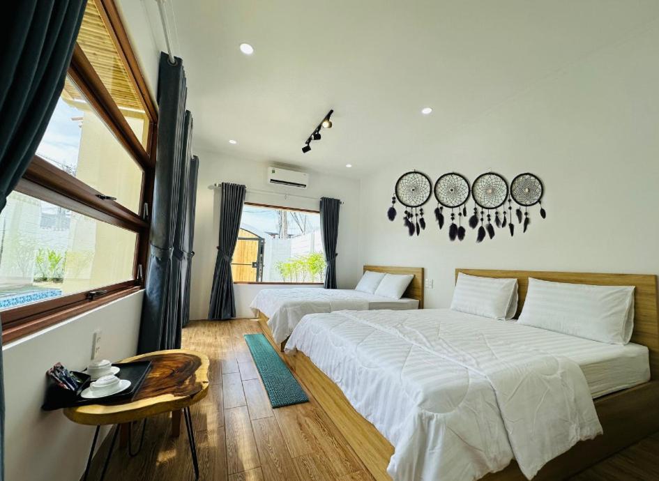 MON House