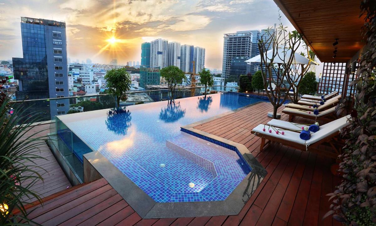 Lotus Saigon Hotel