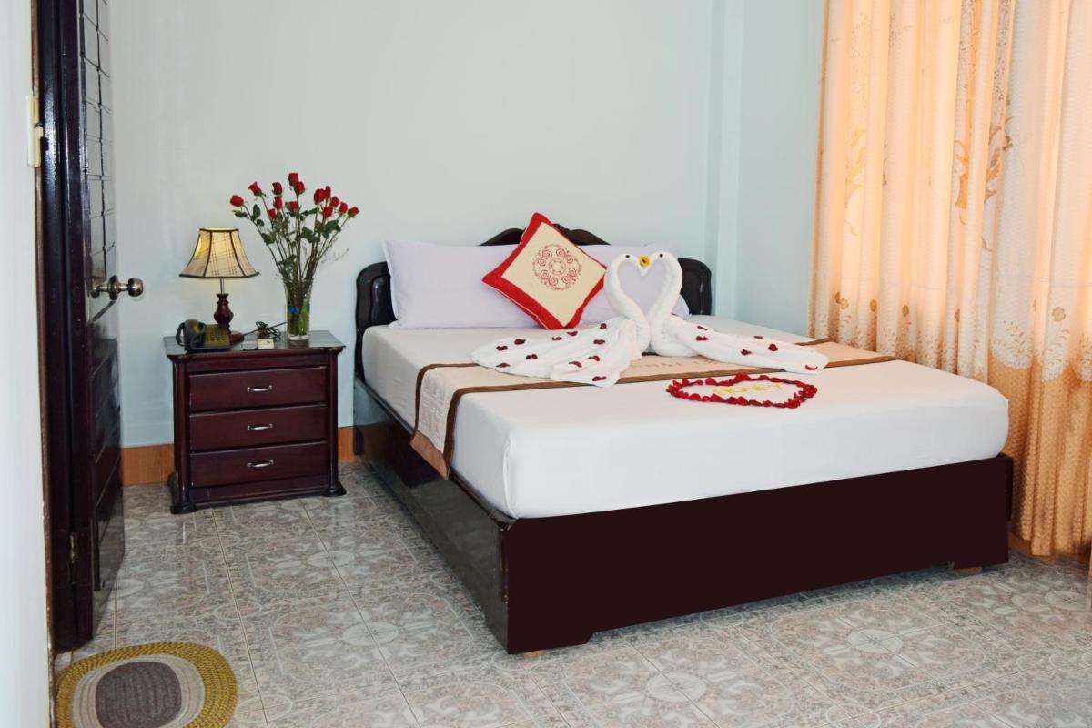 NHAT LE Hotel