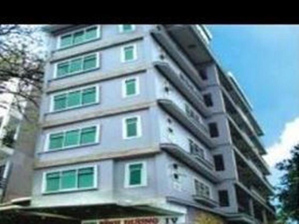 Sunny C Hotel