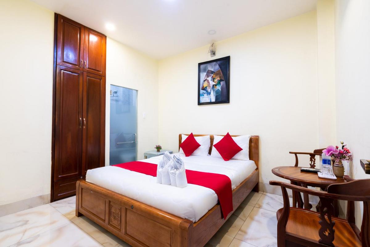 Mai Phương - RUBY SAIGON HOTEL