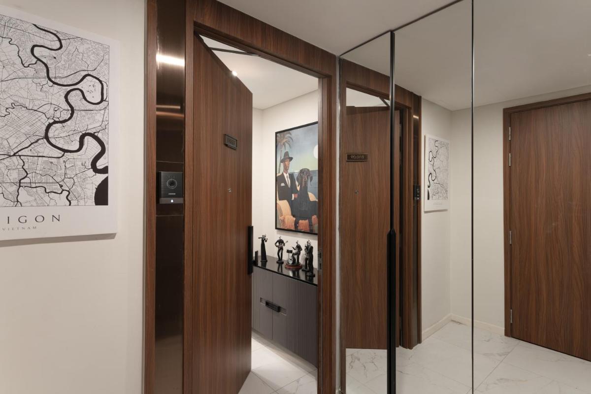 Sài Gòn River View High-end Apartment by CR Concept