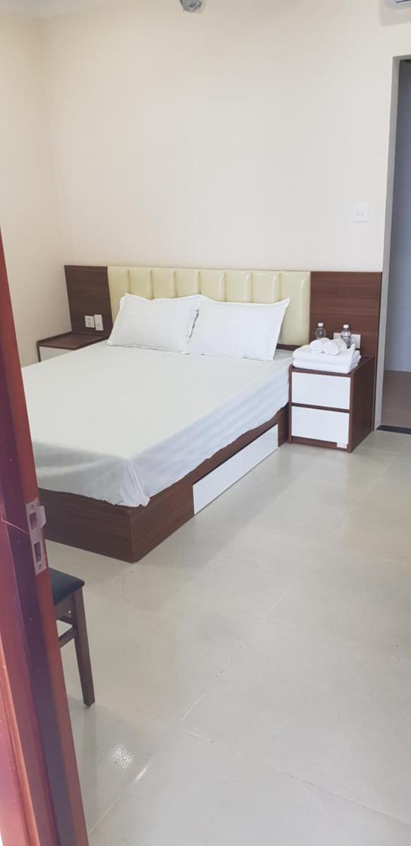 Hotel Son Trang seaview balcony 3