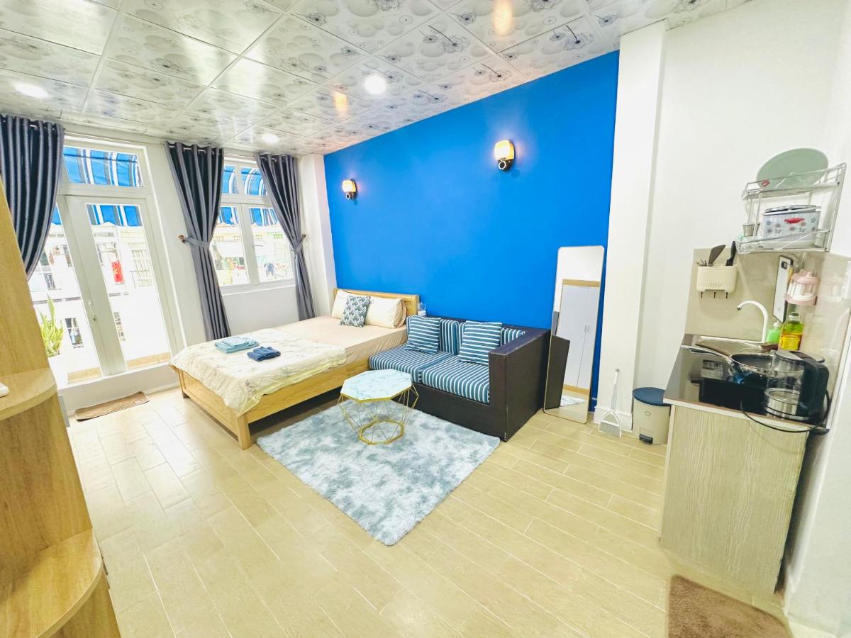 Spacious 1 BR with balcony