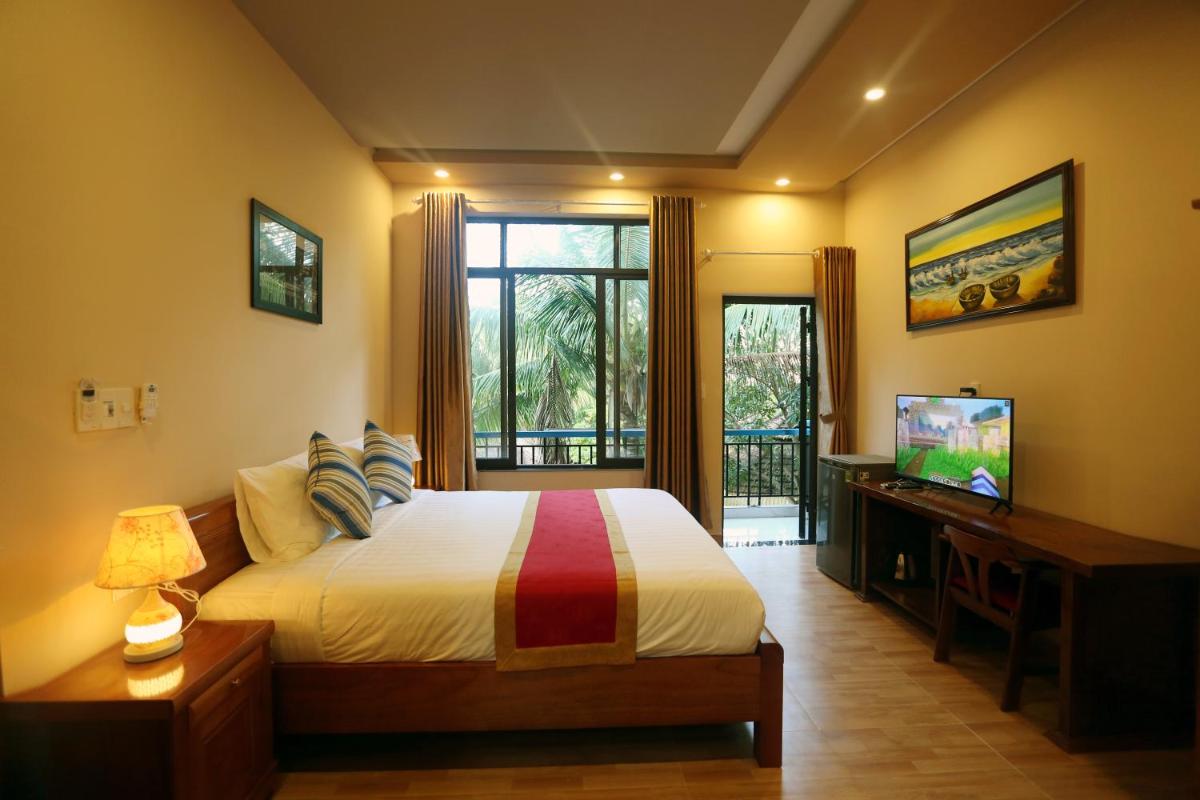 Tan Doan An Bang center beach villas