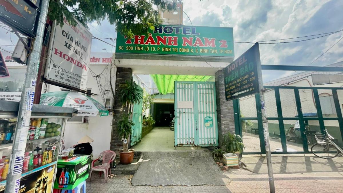 Thành Nam 2 Hotel - 909 TL10, Q. Bình Tân - by BayHostel