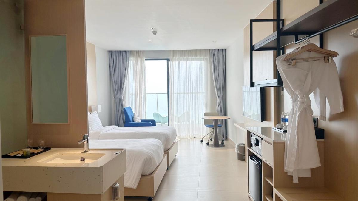 The Aurora Home Premier Ocean Front