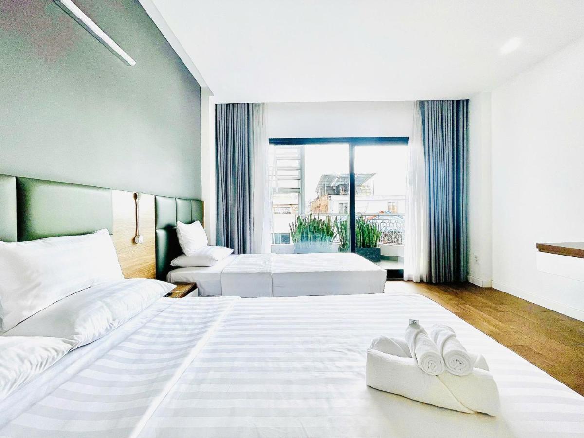 Royal Dragon Boutique Hotel Tan Binh