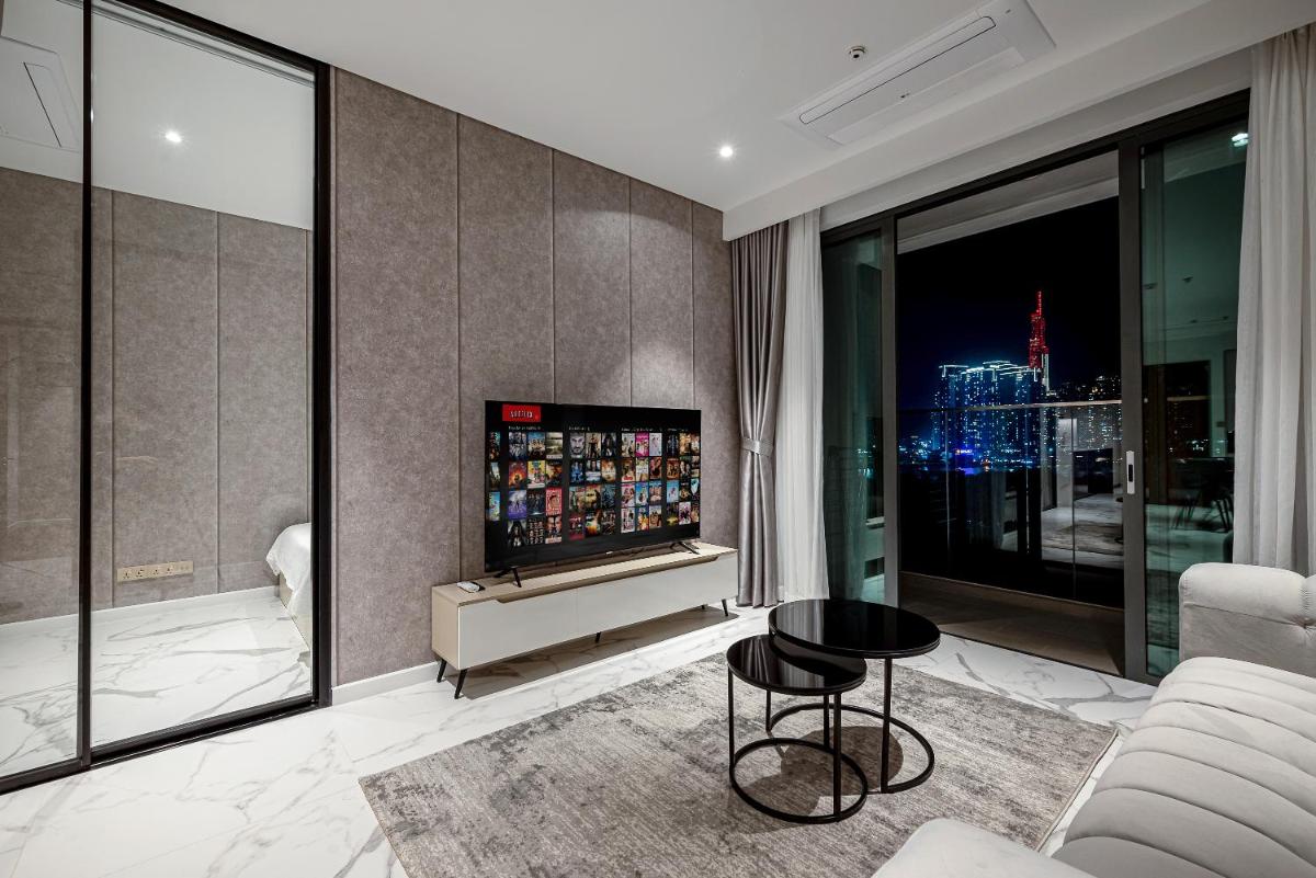 Saigon The Metropole - Residences Complex - "Infinity Pool, Gym, Sauna Room" - By Svillage