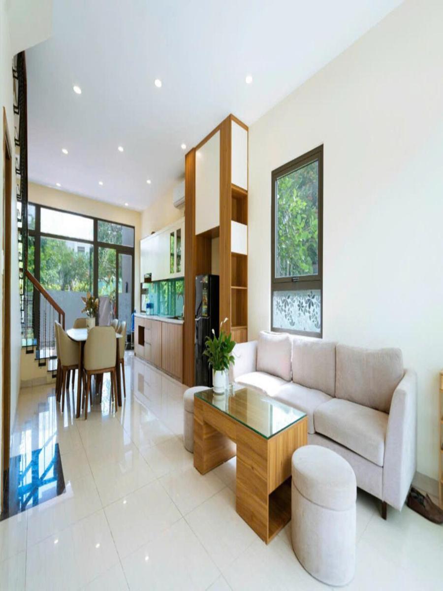 Villa 4 phòng ngủ - Đầy đủ tiện nghi - Cạnh biển - Trung tâm Bãi Cháy